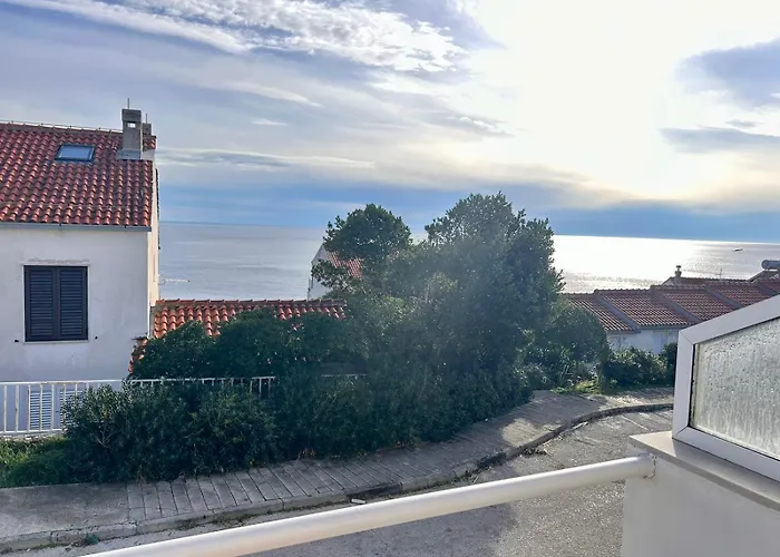 Sea View Studio By Dominium